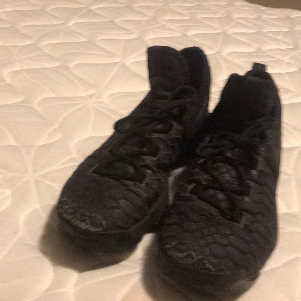 Kd basketball shoes